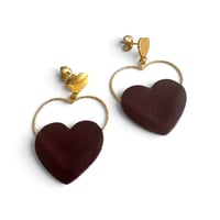 Image 1 of Boucles d'oreilles pendantes, modèle GRAND LOVE , Bordeaux
