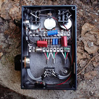 Image 2 of Sailor's buzz - 5-knob Buzzaround / germanium fuzz
