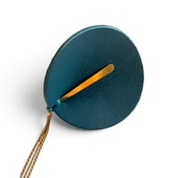 Image 2 of Broche Florale , modèle ARUM,  Bleu canard