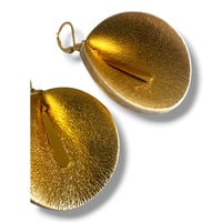Image 2 of Boucles d'oreilles florales pendantes, modèle ARUM, Or