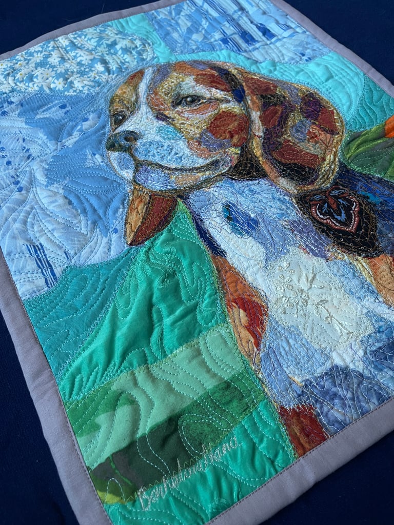 Peace — Original Beagle Art Quilt, Textile Dog Portrait, Pet Lover Wall Art, 45x36cm Image 11