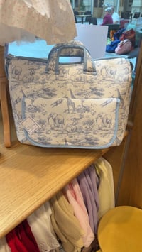 Image 3 of Safari changing bag