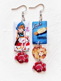 Image 1 of ‘toffee sweet’ – silver dutch folk earring dangles