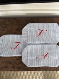 Image 2 of Makeup pouch 