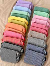 Image 5 of Makeup pouch 