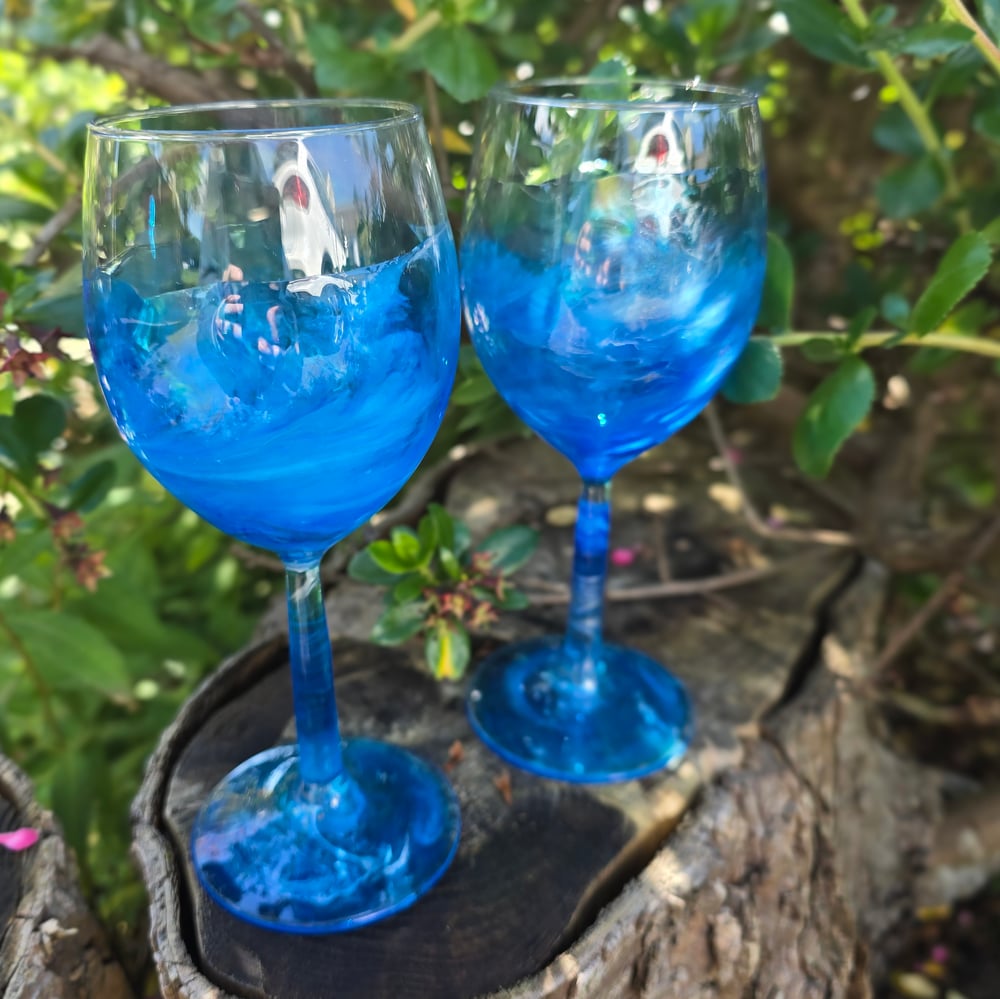 Image of Enchantment Wine Glasses (pair)