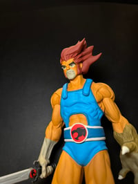 Image 4 of LION-OH RESIN ART TOY