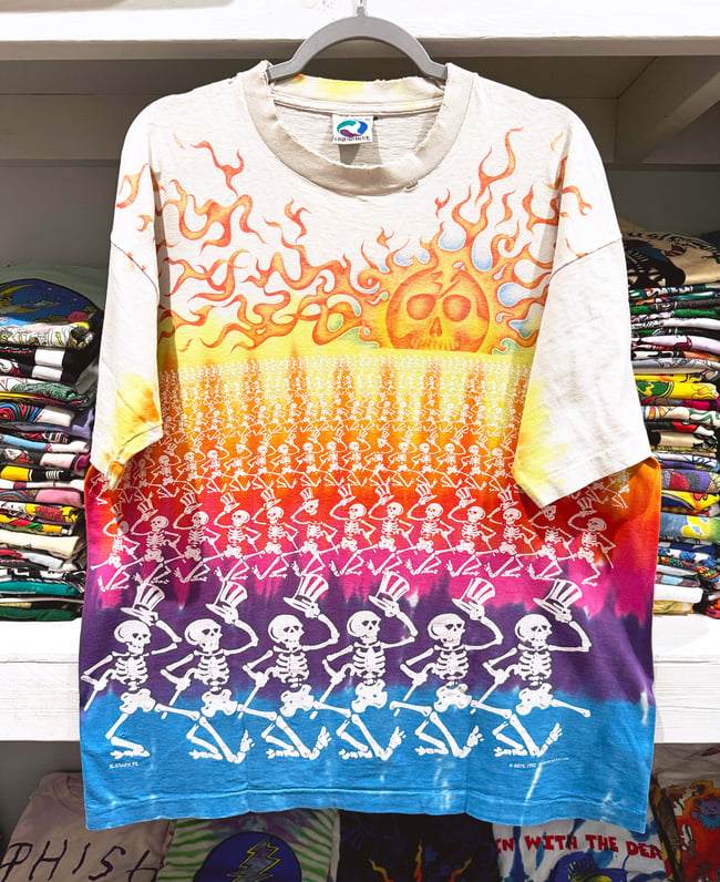 Grateful Dead 1992 'Sunset Skeletons' T-Shirt - Size XL
