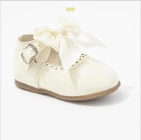 Image 1 of Cream bow shoes