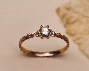 Image of 18ct Rose Gold, 4mm Rose-Cut Diamond, Laurel Leaf Carved ring (LON279)