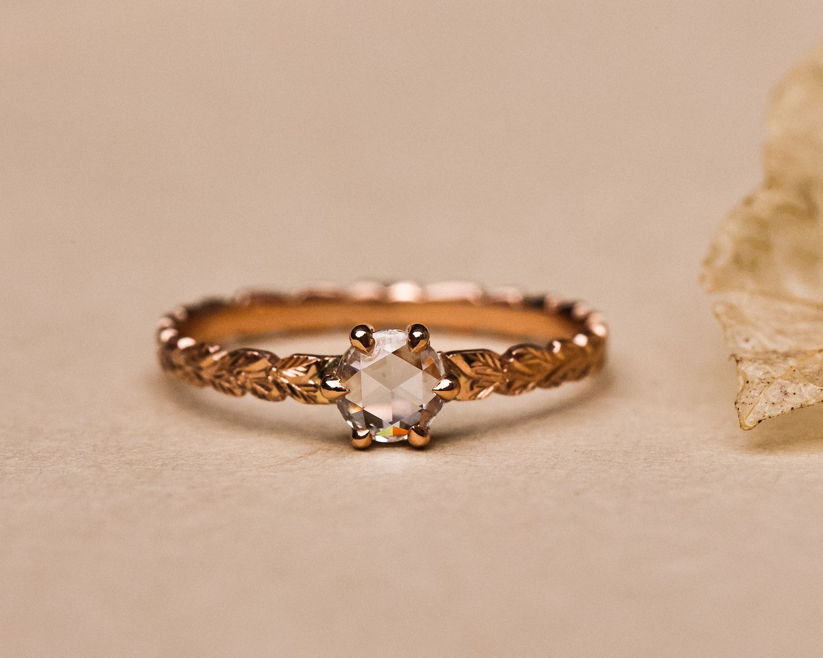 Image of 18ct Rose Gold, 4mm Rose-Cut Diamond, Laurel Leaf Carved ring (LON279)