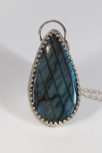 Image 1 of Little bluebird Labradorite 