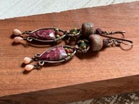 Image 18 of Carmine earrings - n35