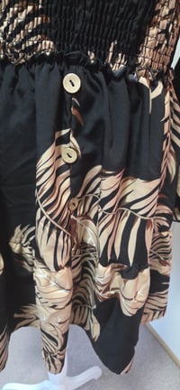 Image 4 of Black & Tan Tropical Print Shirred Waist Mini Dress – Size 10