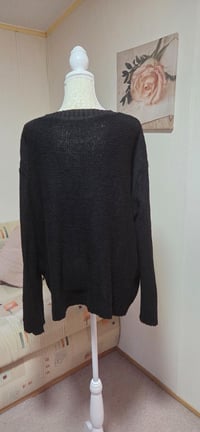 Image 7 of Boohoo Black Oversized Knit Jumper – UK 18