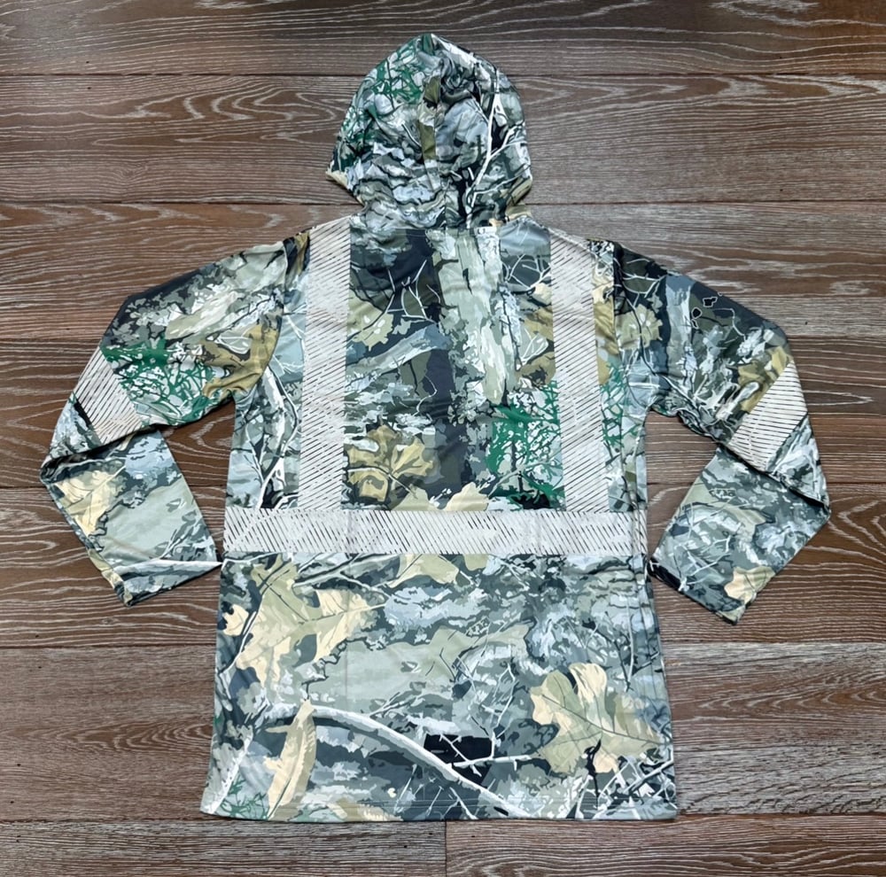 Image of PE'E MEN'S REFLECTIVE HOODIE