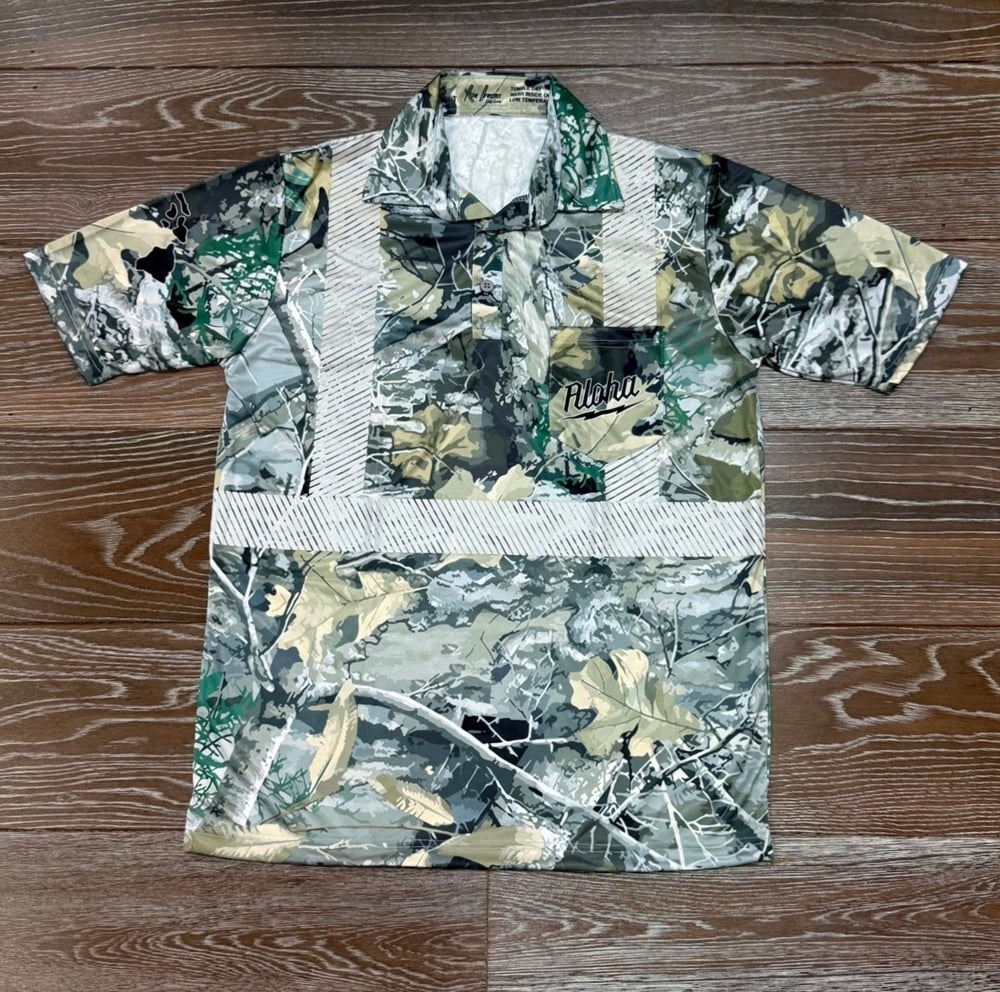 Image of PE'E MEN'S REFLECTIVE POLO SHIRT 