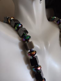 Image 13 of HEMATITE CUBES, MINIATURE AND FACETED OIL SPILL HEMATITE BEADS 