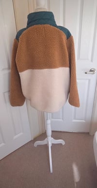 Image 4 of   The Jogg Concept Colour Block Teddy Fleece Pullover – Size XL/UK14