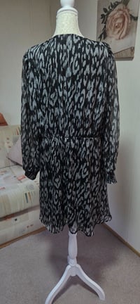Image 7 of JDY Black & Grey Animal Print Shimmer Dress – Size XXL/Size UK16