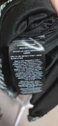 Image 9 of JDY Black & Grey Animal Print Shimmer Dress – Size XXL/Size UK16