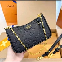 Black Pouchette