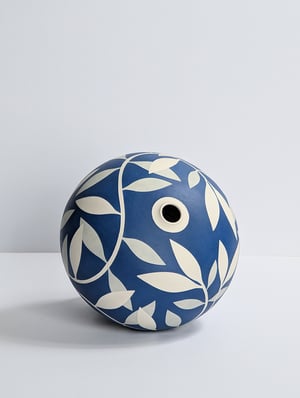 Image of Blue, Grey & White Leaf Vessel