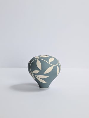 Image of Midi Blue-grey & White Leaf Vessel