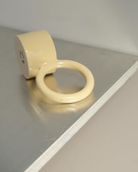 Image 3 of Circle Mug in Butter Yellow (Imperfect)