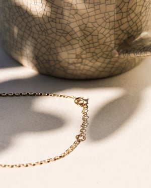 Image of 9ct gold Olive Leaf engraved chain bracelet