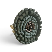 Image 1 of Bague, modèle BLOOM, Kaki