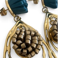 Image 3 of Boucles d'oreilles pendantes, modèle BLOOM, Bleu