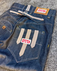 Image 3 of COMMAND JEANS