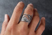 Image 3 of Anillo Pluma