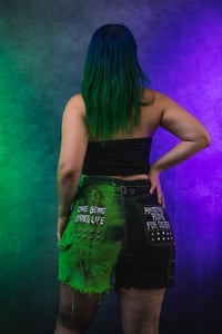 Image 12 of Size  Jinjer split dye denim shorts