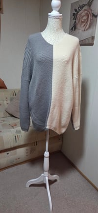 Image 3 of Grey & Cream Colour Block Oversized Knit Jumper – Size XL/UK14