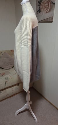 Image 6 of Grey & Cream Colour Block Oversized Knit Jumper – Size XL/UK14