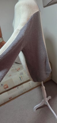 Image 7 of Grey & Cream Colour Block Oversized Knit Jumper – Size XL/UK14