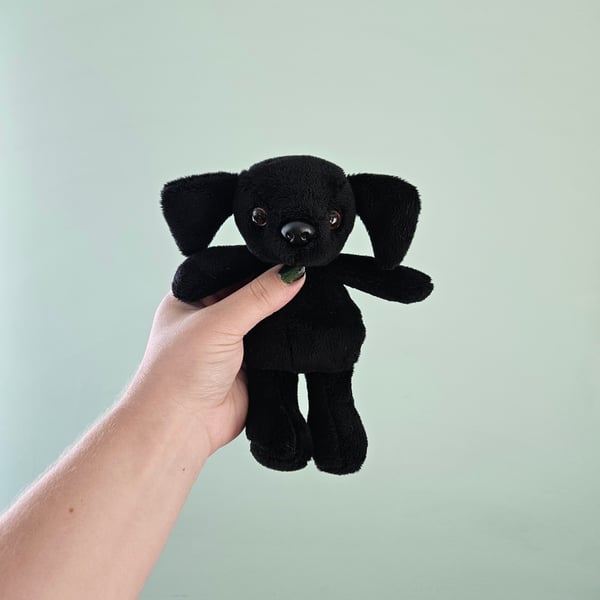 Image of Shadow Mini Black Lab