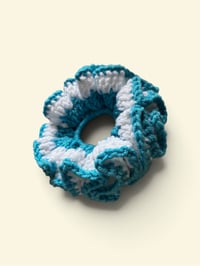 Image 4 of Scrunch Scrunchies
