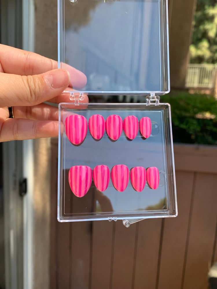 Image of Striped Pink Nails