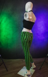 Image 6 of Size Size 8 Green Low Rise Tie Dye Striped Jeans