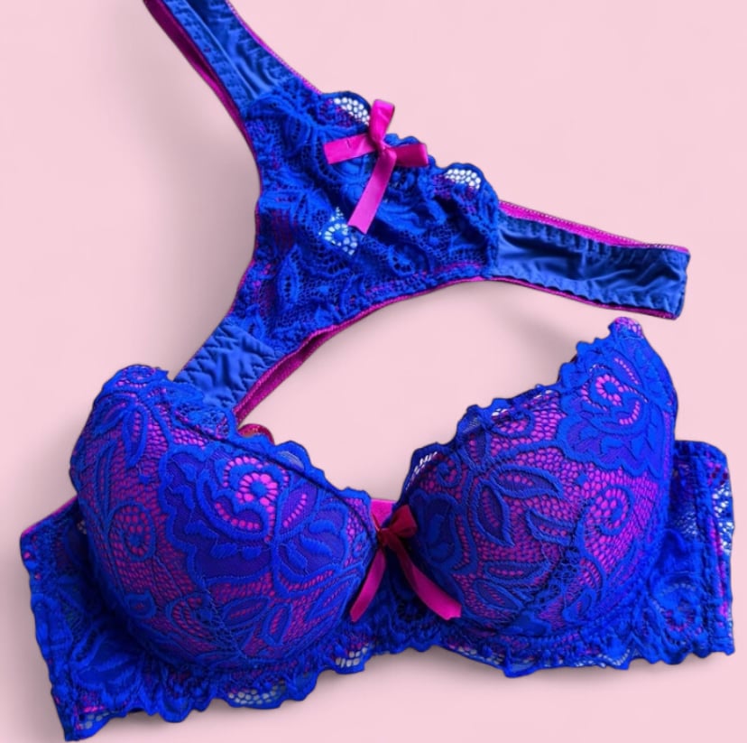 Image of Lace bra set with floral embroidery and bows