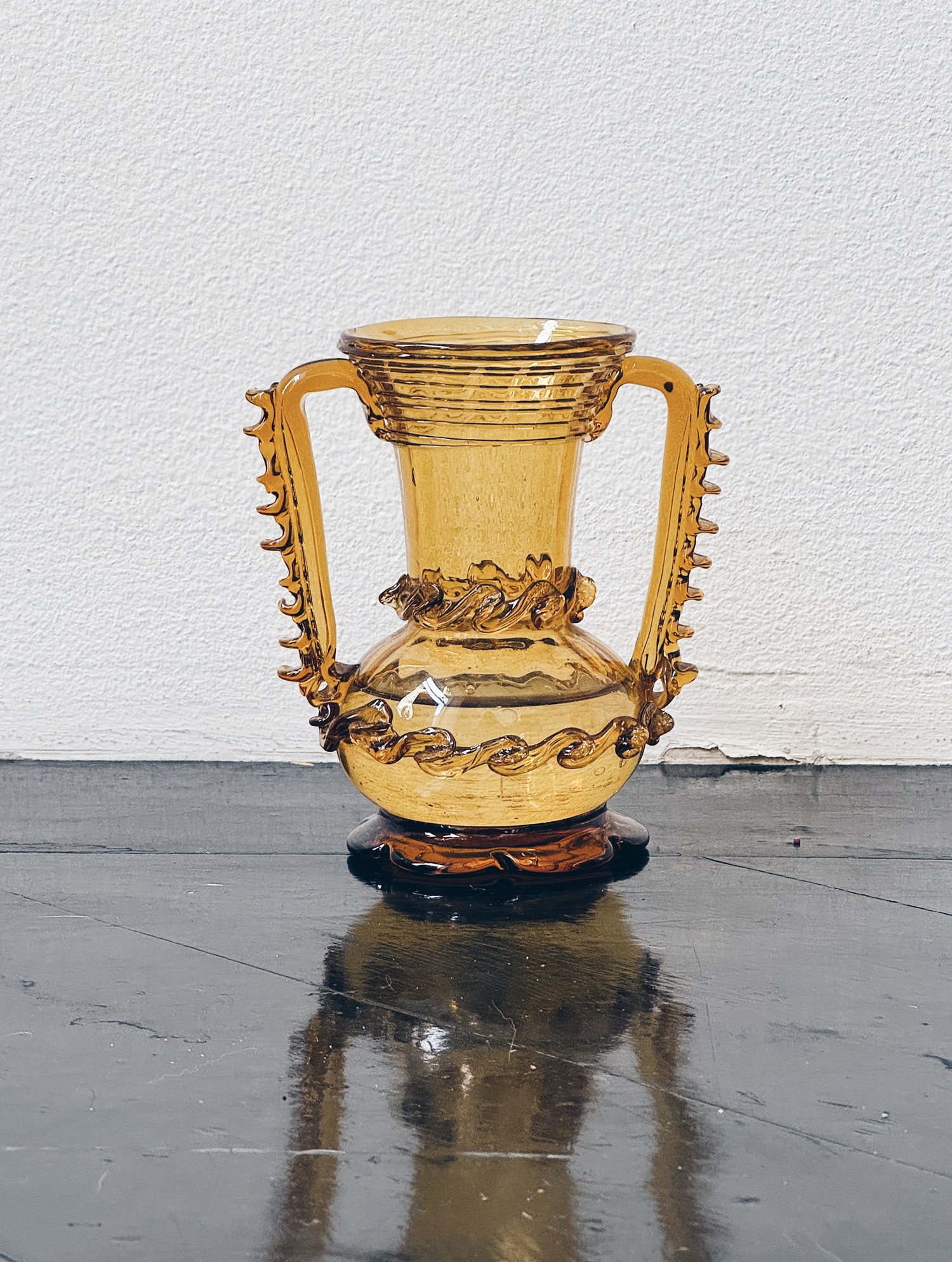 Gul finhed, vintage glas vase 