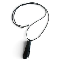 Image 1 of Collier, modèle TASSEL, grand pompon, Noir