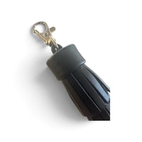 Image 2 of Grigri Accessoire de sac, modèle TASSEL, grand pompon, Noir