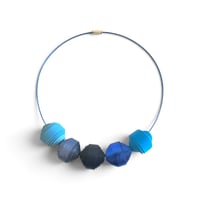 Image 1 of Collier, modèle UP , Pièce unique, CO005/26