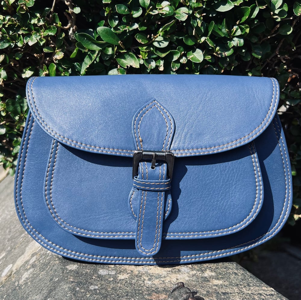 Image of Medium Saddle #48A6