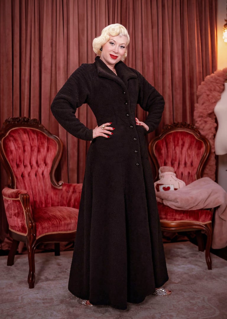 "Lilli" Robe  Image 2