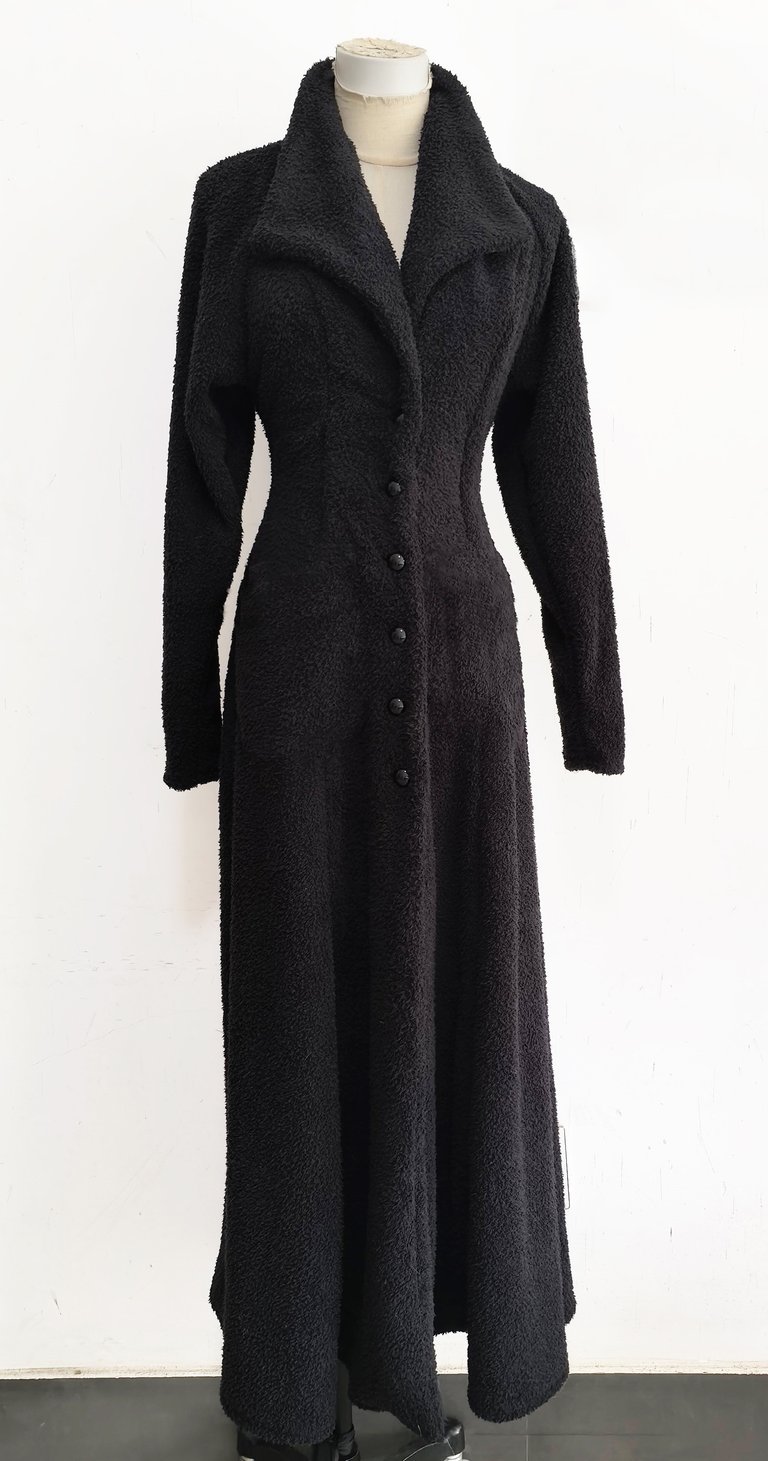 "Lilli" Robe  Image 9